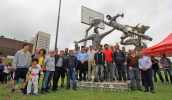 A escultura "Basquete" tem 6 metros de altura e 3 toneladas e representa um lance de enterrada em uma partida da modalidade (Guilherme Berti/PMMC)