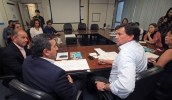 Prefeito Marcus Melo foi recebido pelo secretário Floriano Pesaro e apresentou solicitações para Mogi das Cruzes, como o Bom Prato em Jundiapeba (Foto: Guilherme Berti/PMMC)
