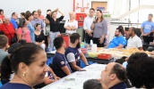 A presidente do Fundo Social de Solidariedade, Karin Melo, participou do primeiro café da manhã de 2018 do Centro Municipal de Paradesporto (Guilherme Berti/ PMMC)