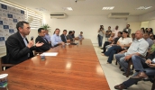 O diretor administrativo da empresa, Eduardo Tsukahara, destacou que o investimento na cidade deverá ser voltado para o mercado de exportação. (Foto: Guilherme Berti/PMMC)