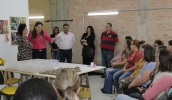 A presidente do Fundo Social de Mogi, Karin Melo, recepcionou a idealizadora do projeto, Fernanda Chahin e falou sobre o Família Solidária (Ney Sarmento/ PMMC)