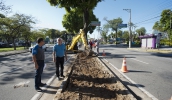 O secretário municipal de Transportes, José Luiz Freire de Almeida, acompanhou os serviços de abertura do canteiro da rua Olegário Paiva na altura da rua Navajas (Junior Lago/PMMC)
