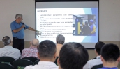 O secretário José Luiz apresentou as novidades sobre o estacionamento controlado e ouvirá sugestões dos comerciantes sobre locais para ampliação de vagas (Ney Sarmento/PMMC)