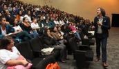 Esta é a quinta palestra oferecida pelo Ciclo de Palestras, organizado pela Secretaria de Educação. Em agosto, o tema foi a criança e o movimento com o professor Max Haetinger. (Foto: Guilherme B . . .