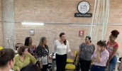 A presidente do Fundo Social de Mogi, Karin Melo, esteve presente nas aulas inaugurais dos cursos profissionalizantes gratuitos do ciclo 1 de 2020