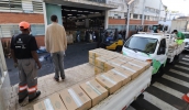 Uma grande operação foi montada no Casem, para a entrega às famílias mogianas dos 28.779 kits de alimentação doados pelo Governo do Estado (Ney Sarmento/ PMMC)