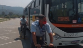 Dentro do projeto Sentindo na Pele, operadores do transporte coletivo tiveram uma experiência como ciclistas, em ação de educação para o trânsito (Divulgação)