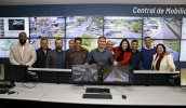Central de Monitoramento de Mobilidade e Segurança conta com monitores que recebem imagens de 30 câmeras instaladas em pontos estratégicos da cidade (Pedro Chavedar/PMMC)