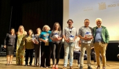 Ao todo foram 35 trabalhos inscritos. Deste total, 12 foram selecionados por uma banca avaliativa formada por representantes da equipe técnica do Departamento Pedagógico da Secretaria de Educação e . . .