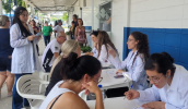 Após a palestra e as atualizações dos processos do dia a dia, os profissionais tiveram um momento de cuidado. (Divulgação/PMMC)