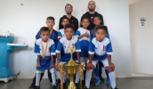 Os alunos do CEMPRE Doutora Ruth Cardoso (Jardim Layr) comemoraram o Dia das Crianças de uma forma especial: conquistando o título de campeões de futsal (Divulgação/PMMC)