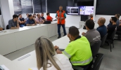 Representantes dos órgãos que participam da Operação Verão discutiram o trabalho que será realizado para atendimento de urgências e emergências causadas pelas chuvas (Divulgação/PMMC)