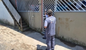 Agentes visitam imóveis de Mogi das Cruzes em ação preventiva contra a dengue (Divulgação - PMMC)