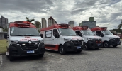 Novas ambulâncias do Samu foram emplacadas e já estão sendo disponibilizadas para o atendimento à população, substituindo veículos mais antigos (Divulgação/PMMC)