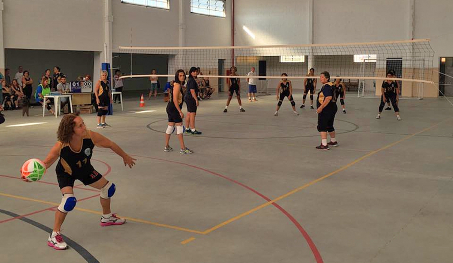 Vôlei adaptado teve a participação de oito equipes, entre masculinas e femininas, e convocação será feita após 2º Festival (Fred Abib/Divulgação)