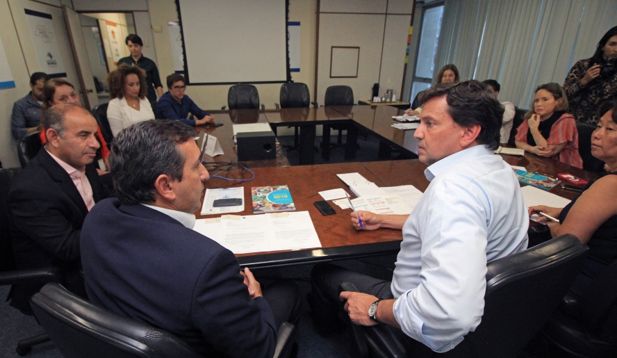 Prefeito Marcus Melo foi recebido pelo secretário Floriano Pesaro e apresentou solicitações para Mogi das Cruzes, como o Bom Prato em Jundiapeba (Foto: Guilherme Berti/PMMC)