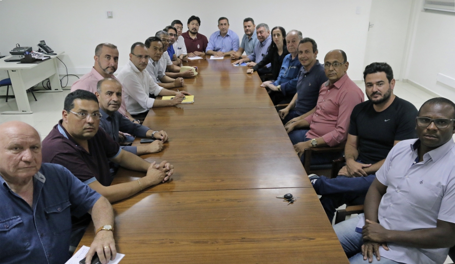 Prefeito se reúne com vereadores para tratar do reajuste do IPTU 2018.