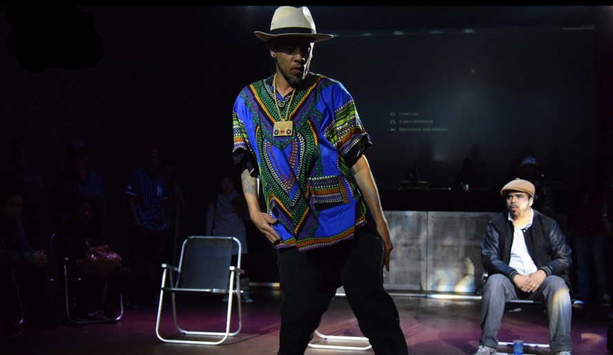 O dançarino e coreógrafo mogiano Jefferson Moreira, mais conhecido como mr. Jeff, foi selecionado para participar do campeonato Juste Debout, na França e embarca dia 25 (Foto: Victória Santos)