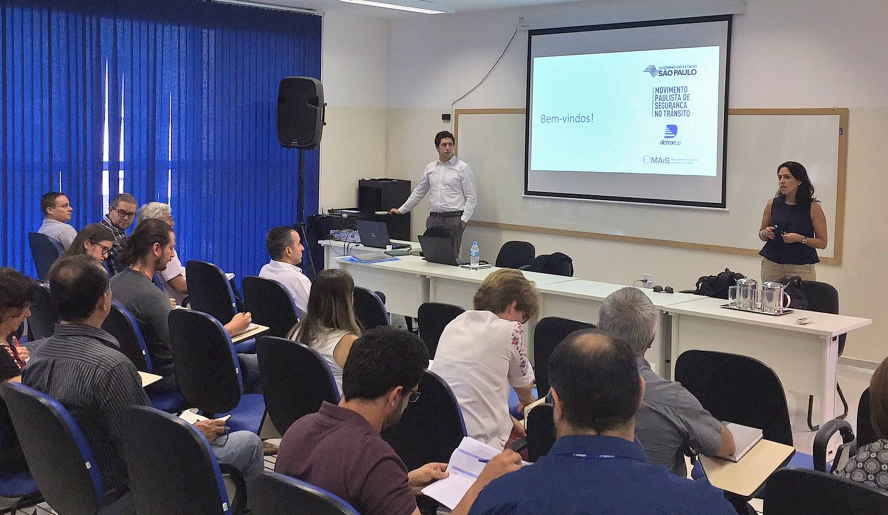 Reunião com o Núcleo Vale do Paraíba teve análise dos resultados obtidos pelos municípios e discussão sobre ações para evitar atropelamentos (Luiz Maritan/PMMC)
