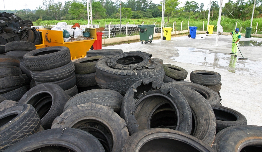 Pneus recolhidos pelos Ecoponto, Administrações Regionais e caminhões estratégicos serão encaminhados para reciclagem (foto: Arquivo/PMMC)