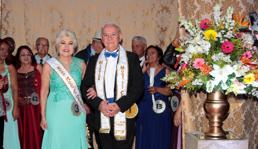Benedita Aparecida de Oliveira e Amâncio Manoel de Oliveira foram os eleitos Miss e Mister Terceira Idade 2018 (foto: Valter Pereira/PMMC)