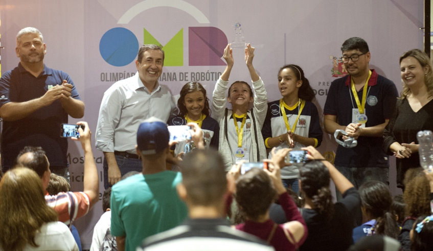O primeiro lugar da categoria Sumô de Robôs ficou com as alunas da equipe da Girls Robotics, da EM Prof. Dr. Jair Rocha Batalha, Braz Cubas. A escola ficou com as duas primeiras colocações. (Foto: . . .