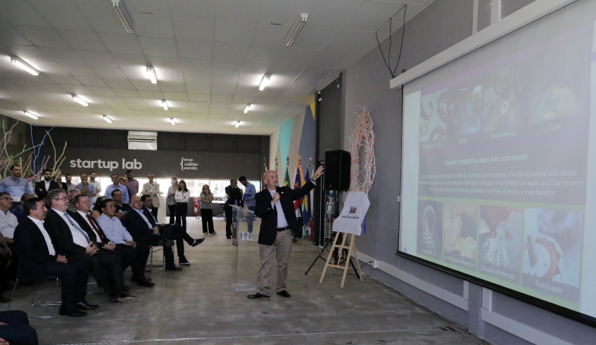Foi inaugurada hoje no Polo Digital a Sala Höganäs, um espaço inteiramente dedicado ao networking, desenvolvido pela empresa, em parceria com a Prefeitura (Ney Sarmento/ PMMC)