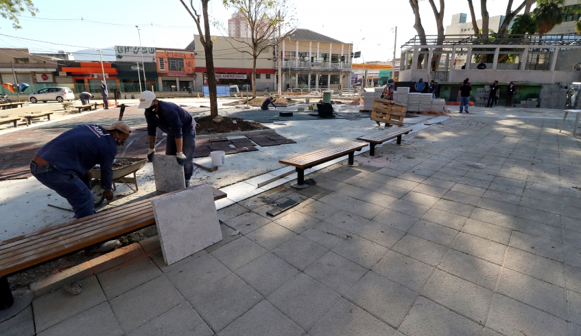 Trabalho tem como objetivo valorizar os pedestres, com novo piso, redes wi-fi e segurança garantida com uma nova base da Guarda Municipal (Ney Sarmento/PMMC)