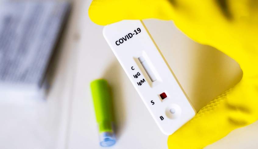 Foram testados 3.749 alunos da rede municipal de ensino, destes 159 tiveram contato com o novo coronavírus, o que representa 4,2%. Entre os funcionários, foram feitos 1.410 testes, o que indicou uma . . .