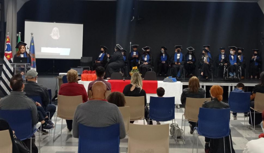 Cerimônia de colação de grau da primeira turma do curso de Tecnologia em Gestão Pública do Polo de Mogi das Cruzes da Universidade Virtual do Estado de São Paulo (Univesp).