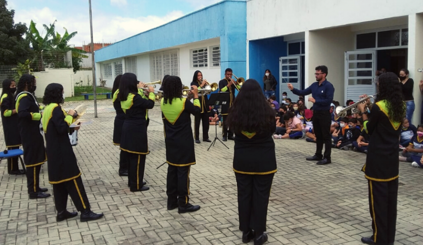 Neste ano, o Pra ver a Banda Passar passou a oferecer além da prática de bandas e fanfarras, aulas de educação musical. (Divulgação/PMMC)