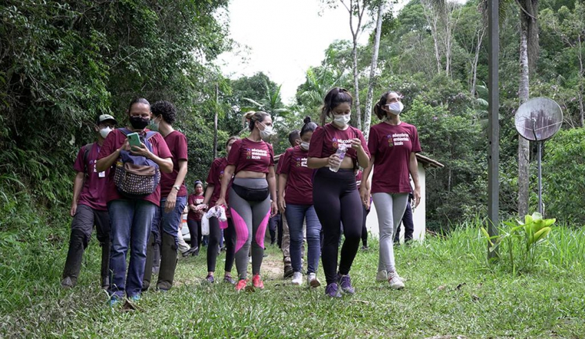 Participantes do Curso de Educadores Ambientais durante visita à Estação Ecológica Itapeti. Inscrições para novas turmas estão abertas (Divulgação/PMMC)