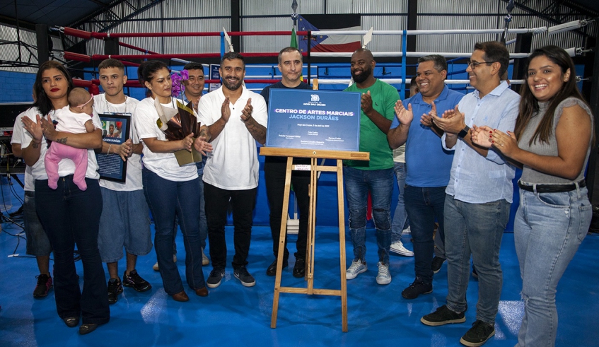 Centro de Artes Marciais Jackson Durães foi entregue neste sábado, em Jundiapeba, e terá atividades gratuitas para a população em diversas modalidades (Pedro Chavedar/PMMC)