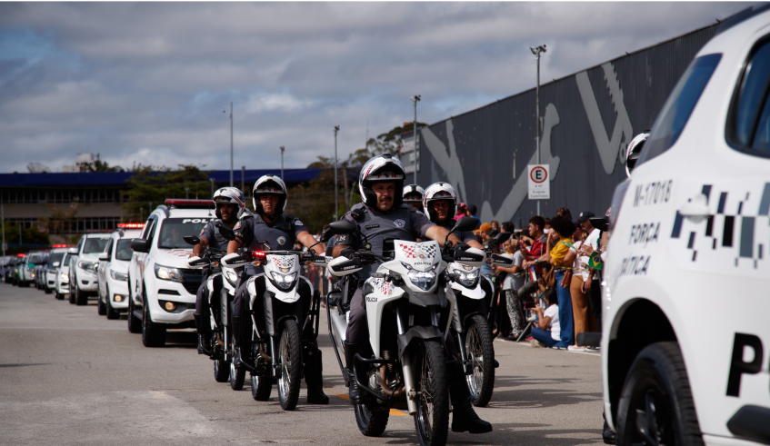 As forças de segurança da cidade participaram do desfile com viaturas, motos e efetivo. (Warley Kenji/PMMC)