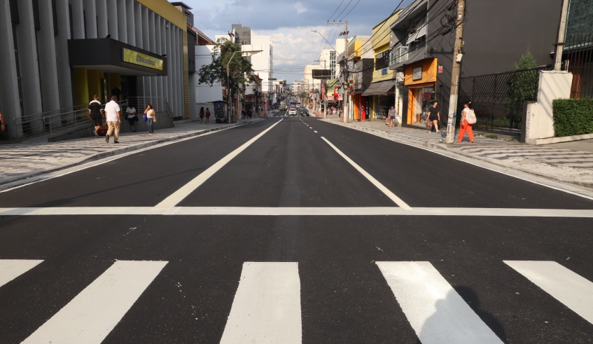 Avenida dos Bancos é totalmente liberada para trânsito 20 dias antes do previsto (Divulgação/PMMC)