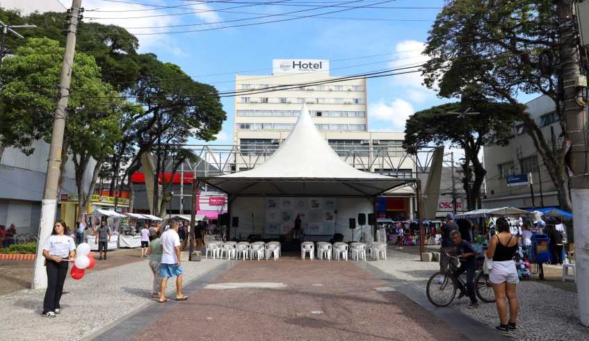 O Largo do Rosário recebe no próximo dia 12, quarta-feira, o Mercadinho Mogiano - Edição Dia dos Namorados, das 10 às 18 horas (Divulgação/PMMC)