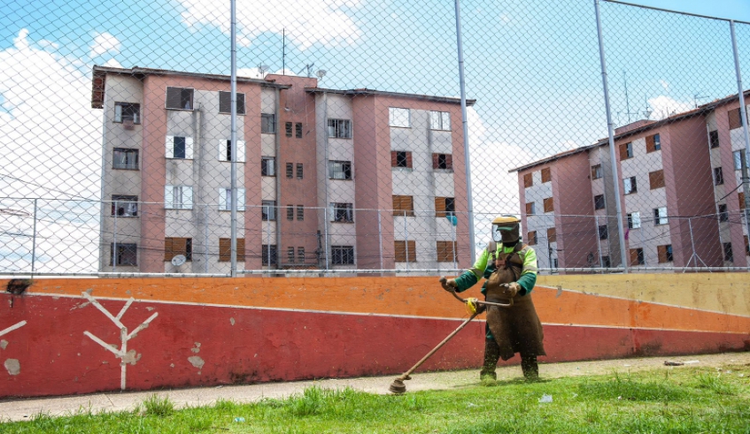 Jundiapeba recebeu trabalhos concentrados de manutenção e zeladoria entre os dias 2 e 10 de janeiro, com diversas frentes atuando (Divulgação/ PMMC)