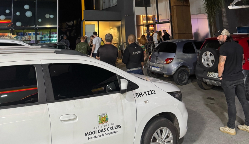 Operação do Departamento de Fiscalização de Posturas e da Polícia Militar fiscalizou estabelecimentos nos distritos de Braz Cubas e Jundiapeba e na Região Central (Divulgação/PMMC)