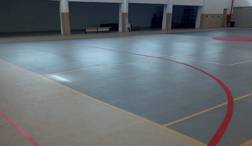 Atividades esportivas e aulas de iniciação esportiva no ginásio do Parque da Cidade foram mantidas, mas foram prejudicadas pela ação dos vândalos (Divulgação/PMMC)