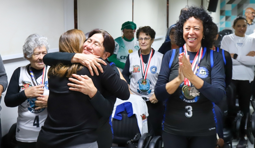 Representantes de Mogi das Cruzes nos Jogos da Melhor Idade foram homenageados em evento realizado nesta sexta-feira, no auditório do prédio da Prefeitura (Divulgação/PMMC)