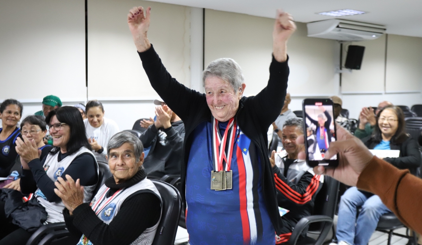 Representantes de Mogi das Cruzes nos Jogos da Melhor Idade foram homenageados em evento realizado nesta sexta-feira, no auditório do prédio da Prefeitura (Divulgação/PMMC)