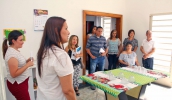 Técnicos da Assistência Social explicam detalhes do funcionamento da Residência Inclusiva à equipe de Barueri (foto: Guilherme Berti/PMMC)