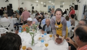 Cerca de 100 idosos atendidos pelo Centro Dia do Idoso, Vila Dignidade, Instituto Pró+Vida e Associação Madre Esperança de Jesus foram as estrelas da 2ª Noite de Caldos (Ney Sarmento/ PMMC)