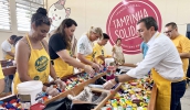 A primeira-dama do Estado de São Paulo, Bia Doria, esteve em Mogi das Cruzes no último sábado (11/01) e foi conhecer a sala de separação do programa Tampinha Solidária