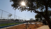 O antigo campo Ouro Verde foi totalmente revitalizado e agora abriga o Complexo Esportivo Osvaldo Fernandes de Morais, com campo, quadra de street, ATI e pista de caminhada (Ney Sarmento/ PMMC)