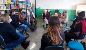 Equipe da EM Profa Maria Luiza Menezes da Fonseca, na Vila Estação, também recebeu o professor. (Divulgação/PMMC)