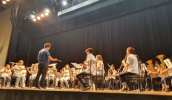 A Banda Escolar do Cempre do Botujuru se apresentou à tarde. (Divulgação/PMMC)