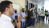 Prefeito Caio Cunha destacou a importância da descentralização dos serviços, como o Sebrae Aqui, para os bairros, o que facilita o acesso das pessoas (Divulgação/PMMC)