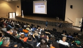 Profissionais da Saúde receberam treinamento sobre organização, fluxo e estratégia para vacinação de crianças de 5 a 11 anos de idade (Foto: Pedro Chavedar/PMMC)