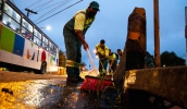 Equipes da Secretaria de Infraestrutura Urbana iniciaram os trabalhos de rescaldo da forte chuva desta quinta-feira ontem mesmo e os trabalhos continuam (Pedro Chavedar/ PMMC)
